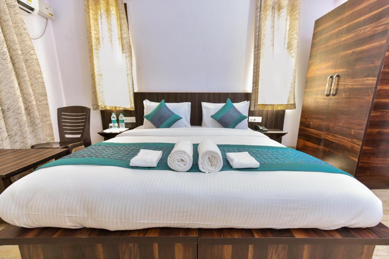 Hotel Luxury Collection Гургаон Экстерьер фото